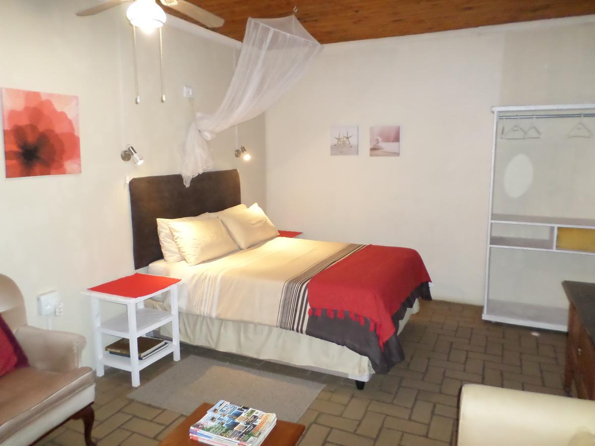 Geckos B&B And Self-Catering Coffee Bay Buitenkant foto